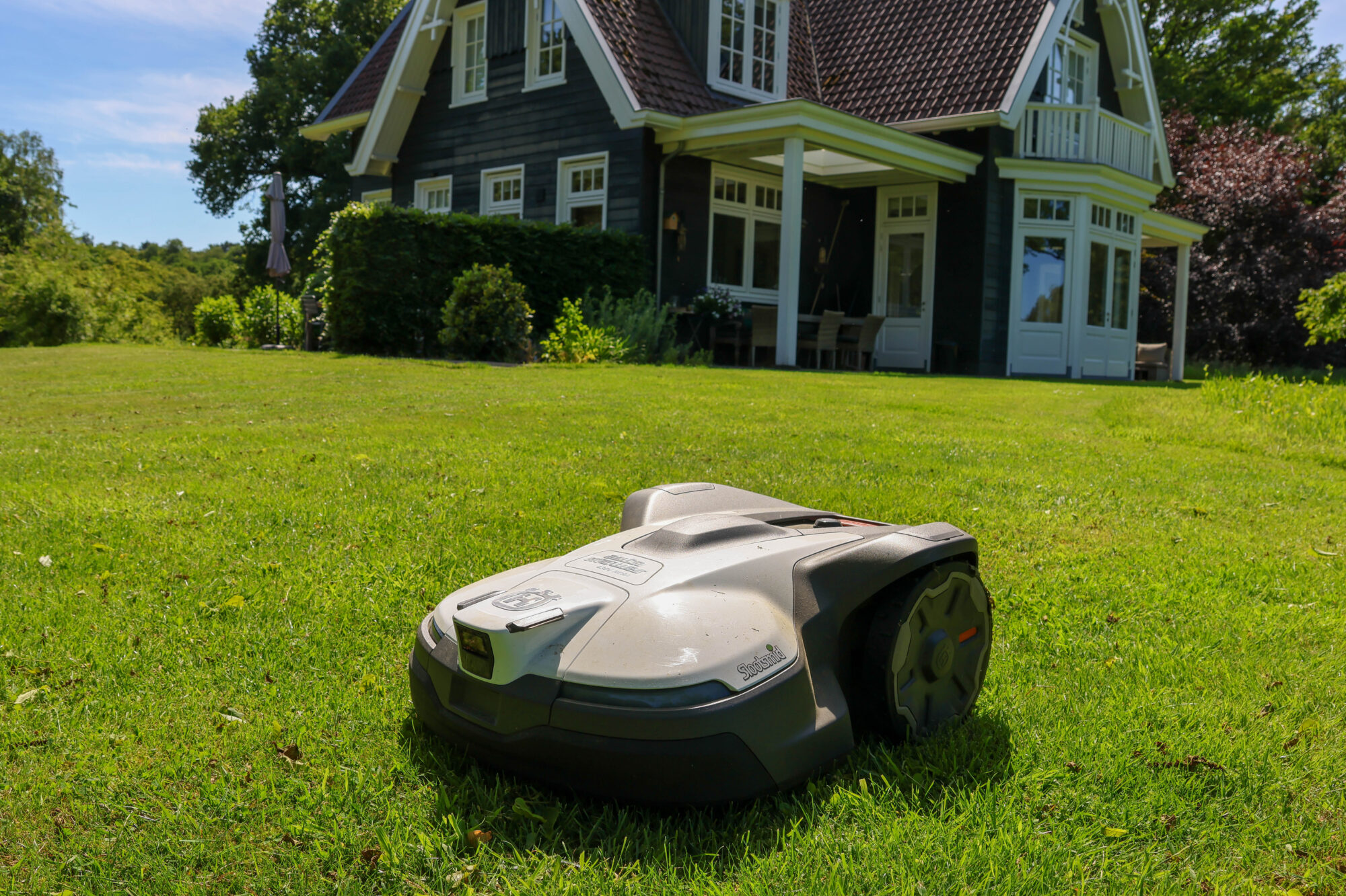 Vind de perfecte robotmaaier voor uw gazon bij Slootsmid 